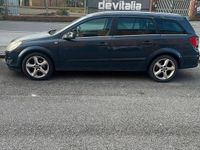 Usata Opel Astra 60 CV (44 kW) 2008 Nero Station wagon
