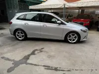 Usata Mercedes B200 Progressive 150 CV (110 kW) 2023 Argento Utilitaria