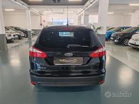 Begagnad Ford Focus Titanium 115 HK (84 kW) 2011 Svart Kombi