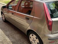 Usata Fiat Punto Active 69 CV (50 kW) 2006 Marrone Berlina