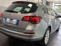 Usata Opel Astra Cosmo 125 CV (91 kW) 2012 Grigio Station wagon