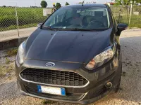 Usata Ford Fiesta Business Edition 80 CV (58 kW) 2016 Grigio Utilitaria