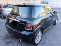 Usata Mini Cooper D 109 CV (80 kW) 2009 Nero Utilitaria