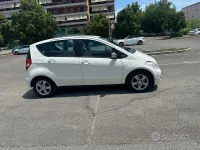 Usata Mercedes A150 Elegance 95 CV (69 kW) 2011 Bianco Utilitaria
