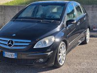 Usata Mercedes B180 109 CV (80 kW) 2008 Nero Monovolume