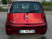 Usata Fiat Punto 69 CV (50 kW) 2004 Rosso Utilitaria
