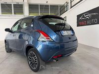 Usata Lancia Ypsilon Gold 70 CV (51 kW) 2024 Blu Utilitaria