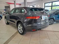 Begagnad Jaguar F-Pace Prestige 180 HK (132 kW) 2018 Grå SUV