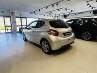 Usata Peugeot 208 Allure 82 CV (60 kW) 2013 Argento Utilitaria