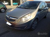 Usata Opel Corsa 75 CV (55 kW) 2011 Grigio Utilitaria
