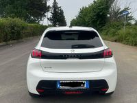 Usata Peugeot 208 102 CV (75 kW) 2022 Bianco Utilitaria