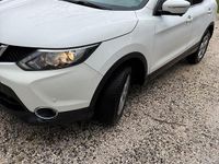 Usata Nissan Qashqai N-Connecta 115 CV (84 kW) 2016 Bianco SUV