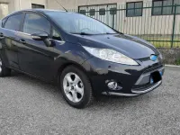 Usata Ford Fiesta 95 CV (69 kW) 2010 Nero Berlina