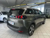 Usata Peugeot 5008 Business-Line 131 CV (96 kW) 2019 Verde SUV