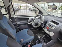 Usata Toyota Aygo 72 CV (52 kW) 2011 Bianco Utilitaria