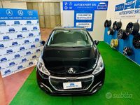 Usata Peugeot 208 82 CV (60 kW) 2019 Nero Utilitaria