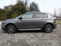 Occasion Fiat Tipo Cross 131 ch (96 kW) 2022 Gris Berline