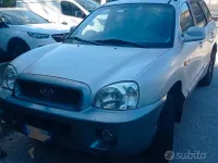 Usata Hyundai Santa Fe 112 CV (82 kW) 2005 Grigio SUV
