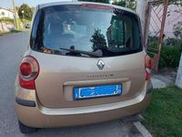 Usata Renault Modus 68 CV (50 kW) 2005 Bronzo Monovolume