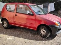 Usata Fiat 600 39 CV (28 kW) 2000 Rosso Utilitaria