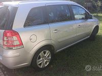 Usata Opel Zafira 110 CV (80 kW) 2011 Monovolume