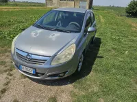 Usata Opel Corsa Enjoy 80 CV (58 kW) 2009 Utilitaria