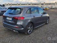 Usata Mercedes B180 Premium 116 CV (85 kW) 2022 Grigio Monovolume