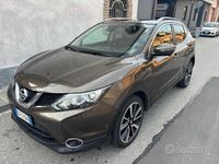 Usata Nissan Qashqai Tekna 131 CV (96 kW) 2014 Grigio SUV