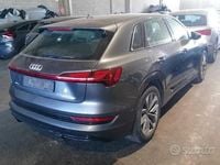 Usata Audi e-tron S-Line 230 kW (313 CV) 2020 Grigio SUV