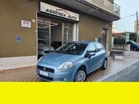 Usata Fiat Grande Punto 69 CV (50 kW) 2012 Blu Utilitaria