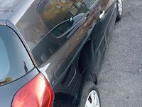 Usata Renault Clio II 85 CV (62 kW) 2009 Nero Berlina