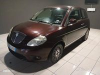 Usata Lancia Ypsilon 78 CV (57 kW) 2010 Viola Utilitaria
