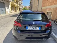 Usata Peugeot 308 116 CV (85 kW) 2015 Bluazzurro Berlina