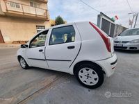 Usata Fiat Punto 69 CV (50 kW) 2003 Bianco Utilitaria