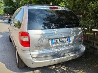 Usata Chrysler Voyager 150 CV (110 kW) 2005 Grigio Monovolume