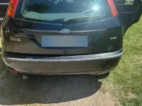 Usata Ford Focus 100 CV (73 kW) 2004 Nero Berlina