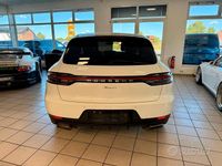 Usata Porsche Macan 244 CV (179 kW) 2021 Bianco SUV