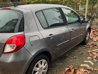 Usata Renault Clio II 75 CV (55 kW) 2011 Berlina