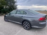 Usata VW Passat 150 CV (110 kW) 2015 Berlina