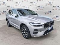 Gebraucht Volvo XC60 Plus 197 PS (144 kW) 2023 Silber SUV