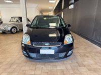Usata Ford Fiesta Ghia 75 CV (55 kW) 2007 Nero Utilitaria