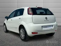 Usata Fiat Punto Street 69 CV (50 kW) 2014 Bianco Utilitaria