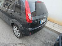 Usata Ford Fiesta 68 CV (50 kW) 2020 Blu Utilitaria