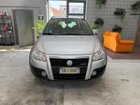 Usata Fiat Sedici Dynamic 120 CV (88 kW) 2006 Grigio SUV