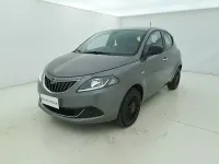 Usata Lancia Ypsilon Silver 70 CV (51 kW) 2022 Grigiogrigio Utilitaria