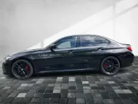 Usata BMW 330 M Sport 245 CV (180 kW) 2024 Black sapphire metallic Berlina