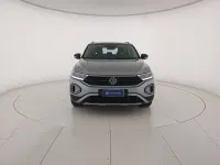 Usata VW T-Roc Life 116 CV (85 kW) 2025 Pyrit silver metallizzato nero SUV