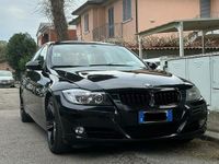 Usata BMW 318 122 CV (89 kW) 2005 Nero Berlina
