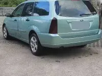 Usata Ford Focus 100 CV (73 kW) 2001 Verde Station wagon