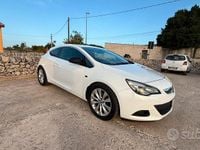 Usata Opel Astra GTC 130 CV (95 kW) 2012 Coupé